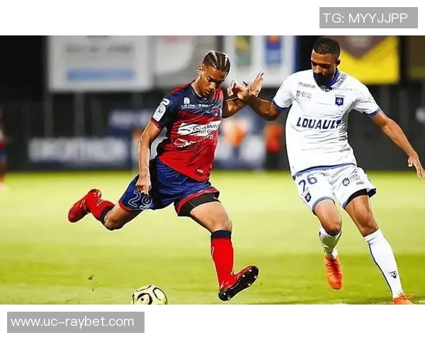 巴黎对阵梅斯大名单公布舍瓦利耶贝拉尔多卢卡斯回归登贝莱缺席